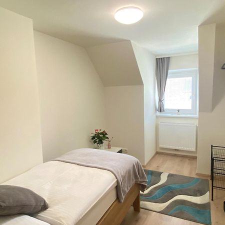 Hotel & Wirtshaus Hoedl-Kaplan Feldbach  Room photo