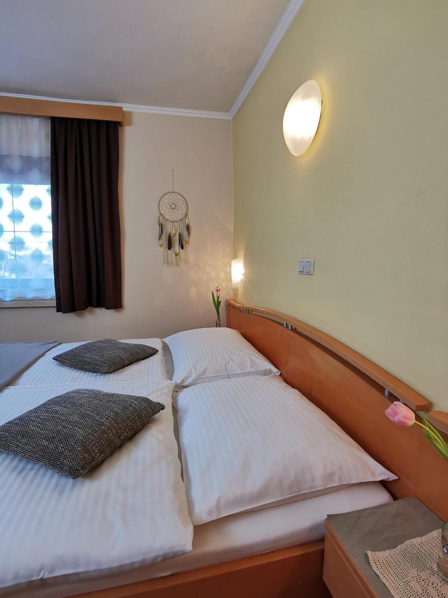 Hotel & Wirtshaus Hoedl-Kaplan Feldbach  Room photo